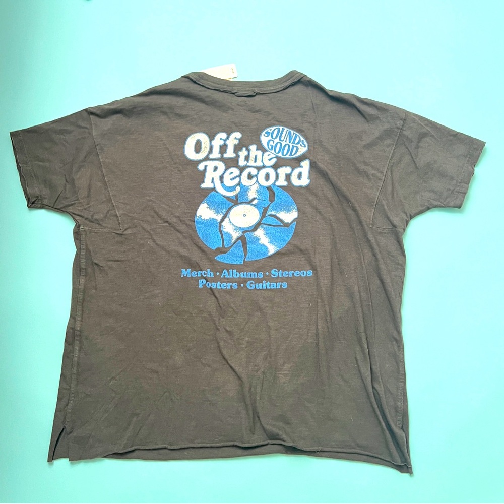 ~New With Tags~ Arie Graphic Tee